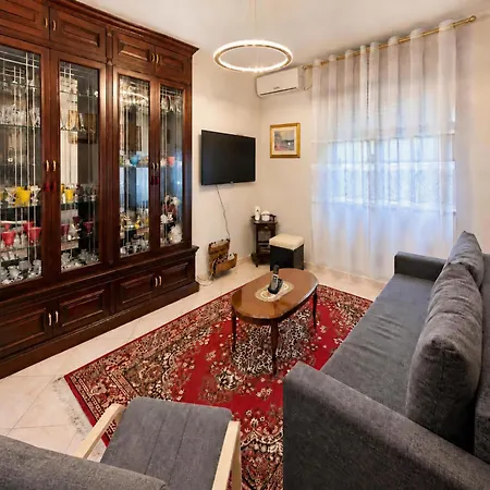 Apartamento Breeze - 4 Min To Skanderbeg Square Tirana