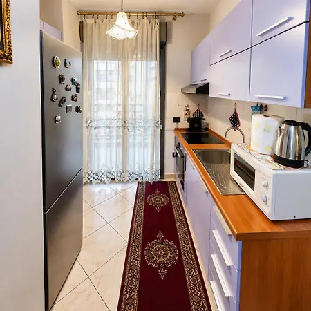 Breeze - 4 Min To Skanderbeg Square Apartamento *