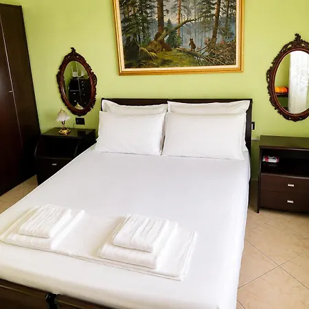 Breeze - 4 Min To Skanderbeg Square * Tirana
