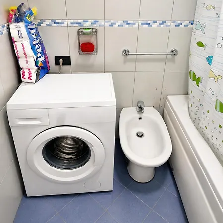 Breeze - 4 Min To Skanderbeg Square Apartamento *