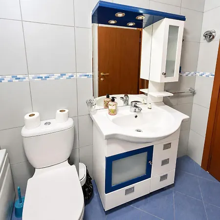 Breeze - 4 Min To Skanderbeg Square Apartamento
